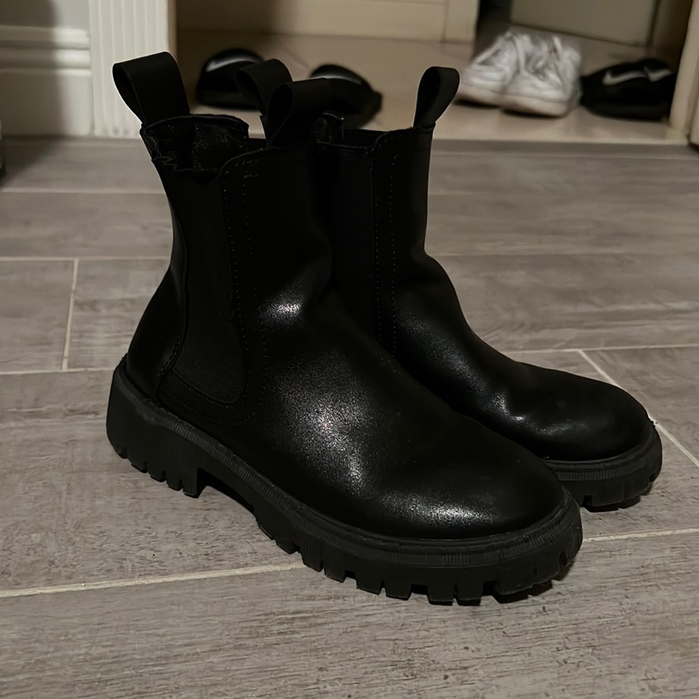 Black Chelsea Boots